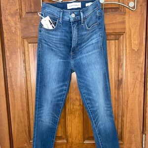 Brand: Denim Forum; Size: 26, Style: Mom Jean